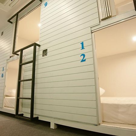 Hotel Capsule Suratthani Surat Thani Buitenkant foto
