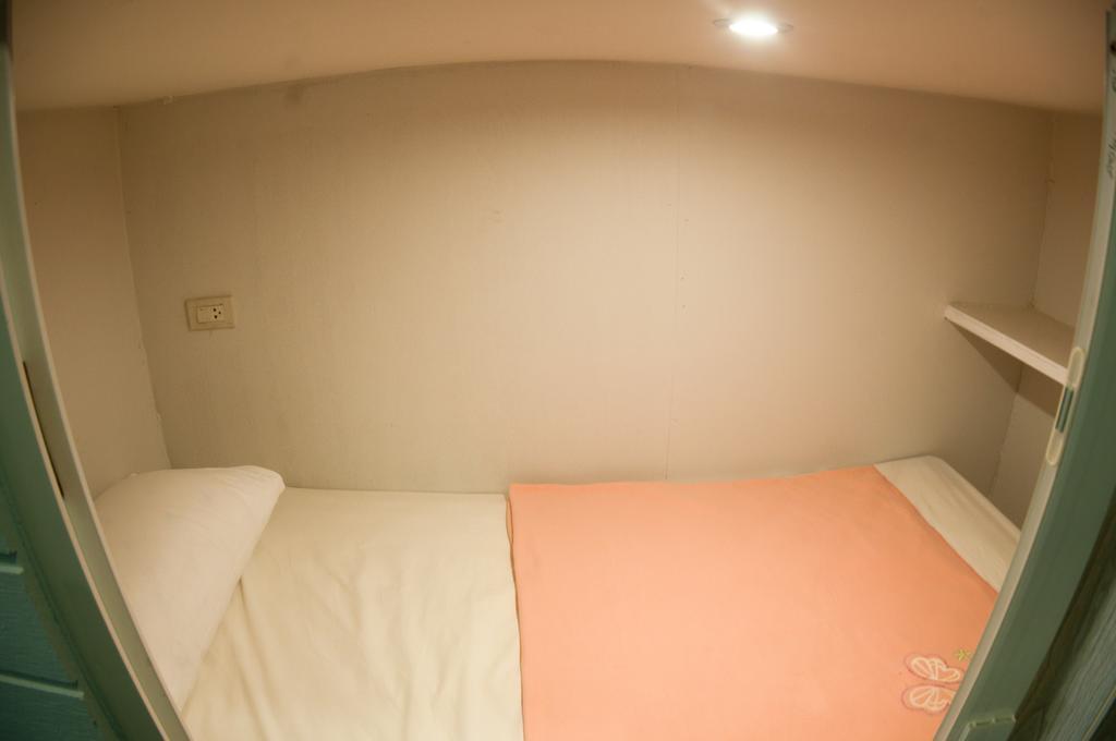 Hotel Capsule Suratthani Surat Thani Kamer foto