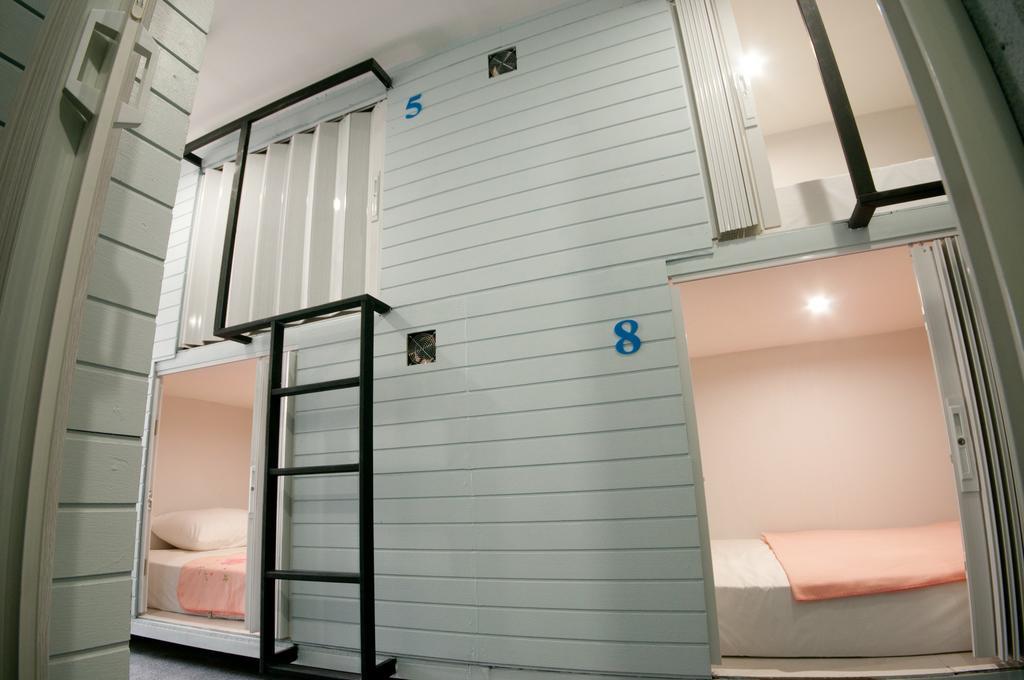 Hotel Capsule Suratthani Surat Thani Buitenkant foto